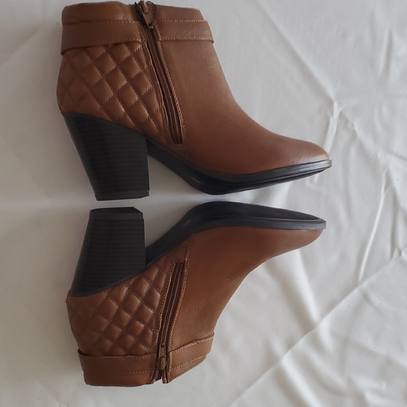 New 
Alfani Wakefield Women's Ankle Boots Brown Leather Zip Up, Size: 9.5M - Picture 6 of 15